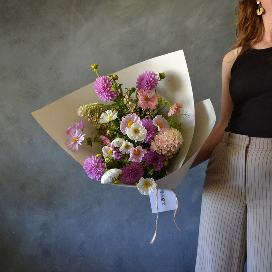 How To Send Valentine's Flowers Sustainably